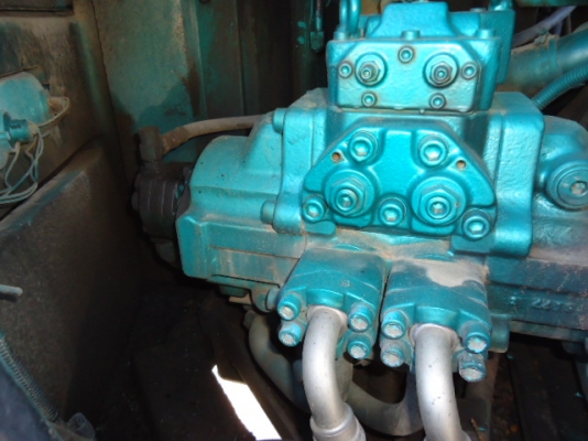 ขายด่วน KOBELCO SK100-2 มาร์คไฟว์นำเข้าเองจากญี่ปุ่น 100\% สีไม่สวย แต่สภาพดี ใบแทรค 60 ใครสนใจโทรมาคุยได้ ขายด่วน KOBELCO SK100-2 มาร์คไฟว์นำเข้าเองจากญี่ปุ่น 100\% สีไม่สวย แต่สภาพดี ใบแทรค 60 ใครสนใจโทรมาคุยได้