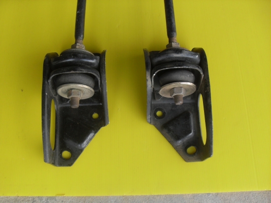 เหล็กหนวดกุ้ง พร้อมเบ้า มิตซู สตราด้า