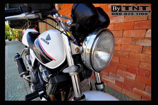 <TNT>ขาย Honda SF CB 400(NC-31) 400 cc./ปี93/สีขาว/Inv.+สพม. /แต่ง..สวยๆ>>>
