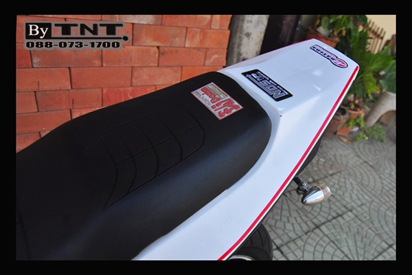 <TNT>ขาย Honda SF CB 400(NC-31) 400 cc./ปี93/สีขาว/Inv.+สพม. /แต่ง..สวยๆ>>>