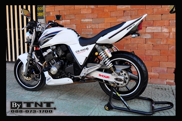 <TNT>ขาย Honda SF CB 400(NC-31) 400 cc./ปี93/สีขาว/Inv.+สพม. /แต่ง..สวยๆ>>>