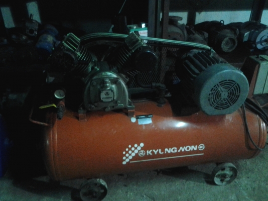 ขายปั๊มลมเกาหลี พร้อมประกัน3"เดือน 7.5 แรง ขนาดถัง300ลิตร สินค้าอยูพุทธมลทลสาย 4 สนใจติดต่อได้ที่เบอร์ 081-5266979