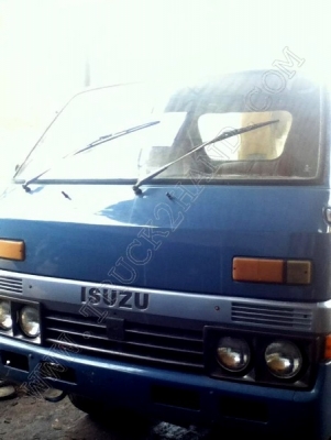 รถบรรทุก 6 ล้อ ติดเครน ยี่ห้อ ISUZU ติดเครน 2.5 ตัน 85 แรงม้า