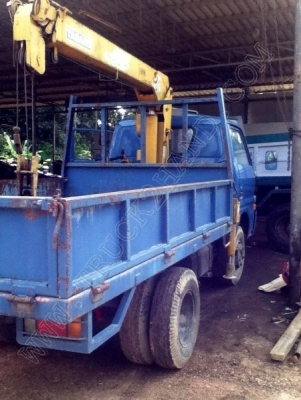 รถบรรทุก 6 ล้อ ติดเครน ยี่ห้อ ISUZU ติดเครน 2.5 ตัน 85 แรงม้า