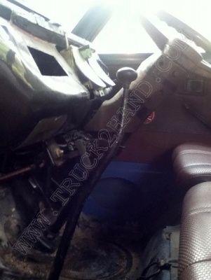 รถบรรทุก 6 ล้อ ติดเครน ยี่ห้อ ISUZU ติดเครน 2.5 ตัน 85 แรงม้า