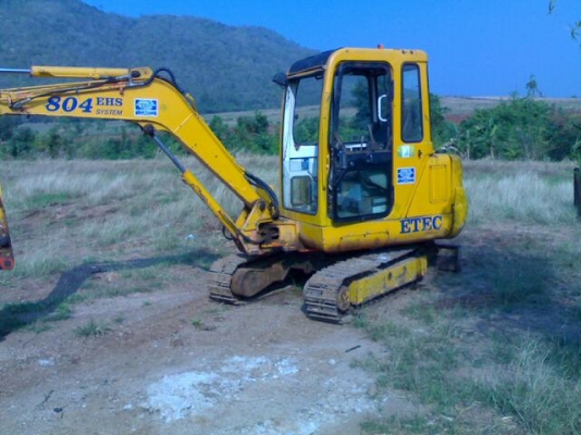 ขายHYUNDAI 45 เทียบเท่า PC40เก๋งแอร์ สภาพสวยพร้อมใช้ ติดต่อได้ที่คุณ อ๊อฟ พิจิตร 086-737-9991