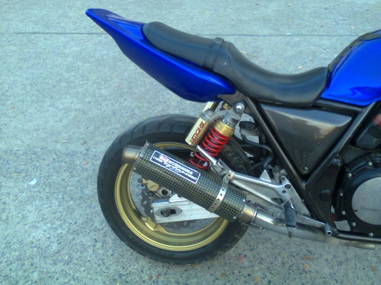 ขาย CB 400 สีน้ำเงินสวยๆ ครับ