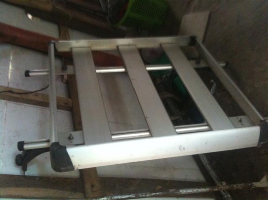 ขาย แล๊คหลังคา มือสองสภาพดี ครับ ใส่ได้ทุกรุ่น