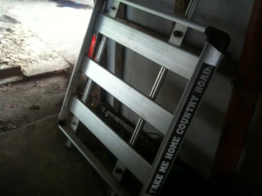 ขาย แล๊คหลังคา มือสองสภาพดี ครับ ใส่ได้ทุกรุ่น