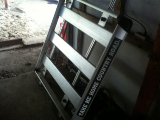 ขาย แล๊คหลังคา มือสองสภาพดี ครับ ใส่ได้ทุกรุ่น