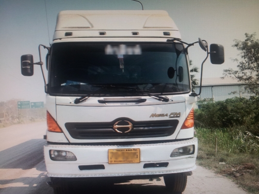 ขายดาวน์หัวลาก HINO 320ปี49 สภาพสวยพร้อมใช้ ติดต่อได้ที่คุณ อ๊อฟ พิจิตร086-737-9991