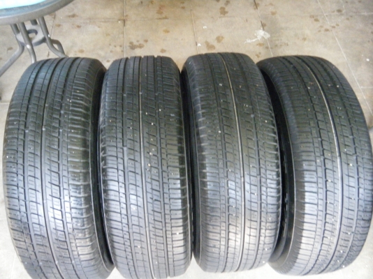ขายยาง Bridgestone 225/65/17 ปี 2010  Dueler