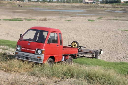 รถกระป้อญีปุ่น รุ่นหัวแตงโม 4x4 นั่งสบาย เก็บของได้เยอะ ลุยดี