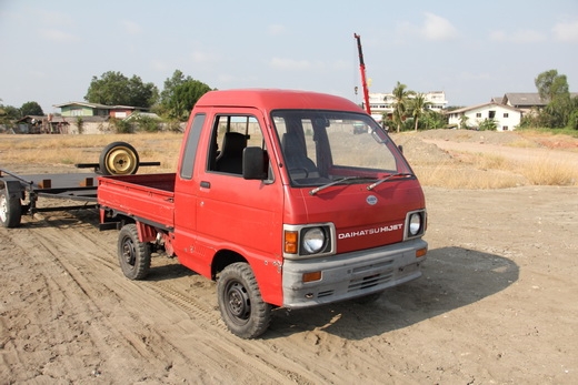 รถกระป้อญีปุ่น รุ่นหัวแตงโม 4x4 นั่งสบาย เก็บของได้เยอะ ลุยดี