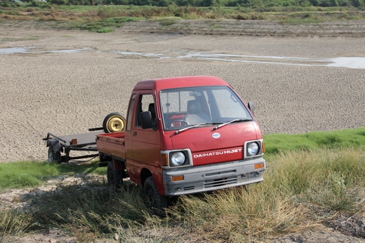 รถกระป้อญีปุ่น รุ่นหัวแตงโม 4x4 นั่งสบาย เก็บของได้เยอะ ลุยดี