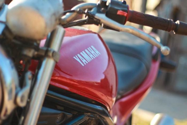 ขาย YAMAHA-XJ400 Diversion เครื่องดีแรง รถยังสภาพใหม่ๆๆครับ สภาพดีพร้อมขี่