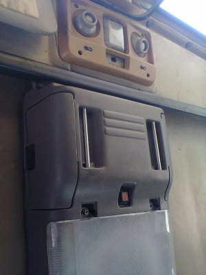 ขาย6ล้อร๊อคกี้195เครื่อง6HE1กระบะบรรทุกคอกสูงยาว5.50เมตรพร้อมใช้