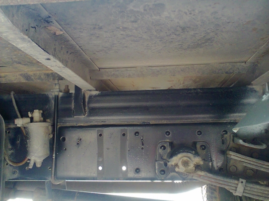 ขาย6ล้อร๊อคกี้195เครื่อง6HE1กระบะบรรทุกคอกสูงยาว5.50เมตรพร้อมใช้