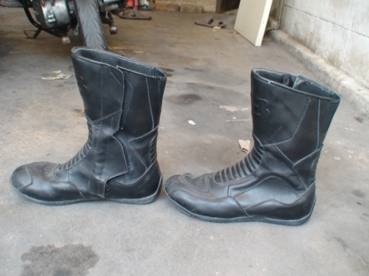 รองเท้าขี่มอเตอร์ไซด์ มือสอง