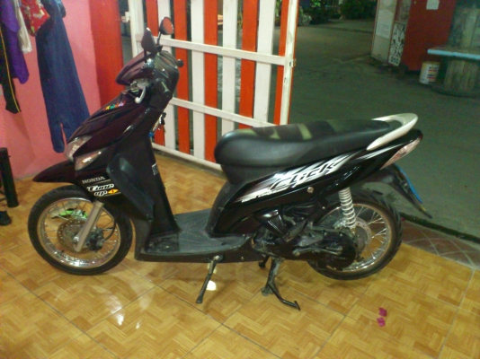 ขาย Honda Click คาบู สีดำ เครื่องเดิมๆ คลัชพึ่งเปลี่ยนมาใหม่ๆ น้ำมันเครื่อง+เฟื่องท้ายถ่ายใหม่หมดแล้ว ชุดสีสวย พรบ+ภาษีหมด ม.ค2557 เอกสารครบพร้อมโอน สนใจโทร 0915195549 เดี่ยวโมบาย