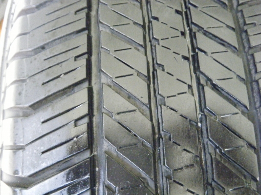 ขายยาง 265/65/17 Bridgestone Dueler ปี 10 ขายยาง 265/65/17 Bridgestone Dueler ปี 10