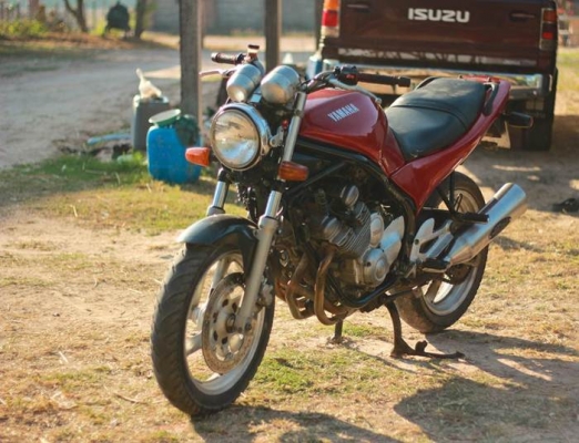 ขาย  YAMAHA-XJ400 Diversion  เครื่องดีแรง รถยังสภาพใหม่ๆๆครับ สภาพดีพร้อมขี่