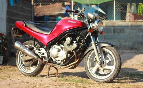 ขาย  YAMAHA-XJ400 Diversion  เครื่องดีแรง รถยังสภาพใหม่ๆๆครับ สภาพดีพร้อมขี่