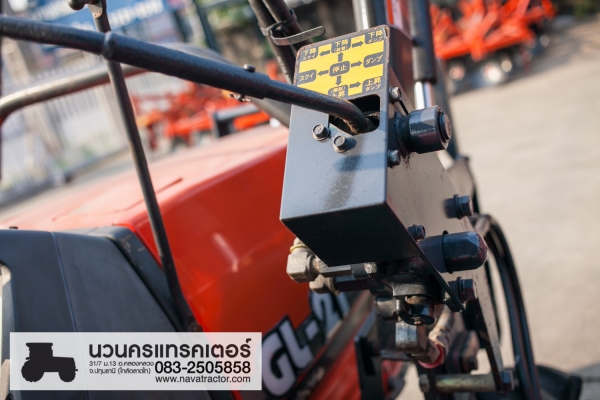 KUBOTA GL21 4WD คูโบต้า 3 สูบไดเร็คอินเจ็คชั่น 1400cc 28แรง สภาพสวย พร้อมบุ้งกี๋ตักหน้าคูโบต้าญี่ปุ่น www.navatractor.com