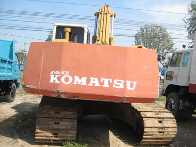 ขาย Komutsu PC200-5 ไฟฟ้าครบมีแอร์ ใช้งานได้เลย โทร 088-4501277