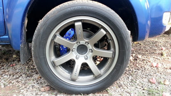 ประดับยนต์