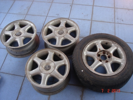 อะไหล่ Volvo 850GLT