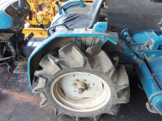 ขายรถไถ MITSUBISHI D1550 พร้อมหาง ใช้งานมา 348 ชัวโมง พร้อมใช้งานเพึ่งมาจากญีปุ่น