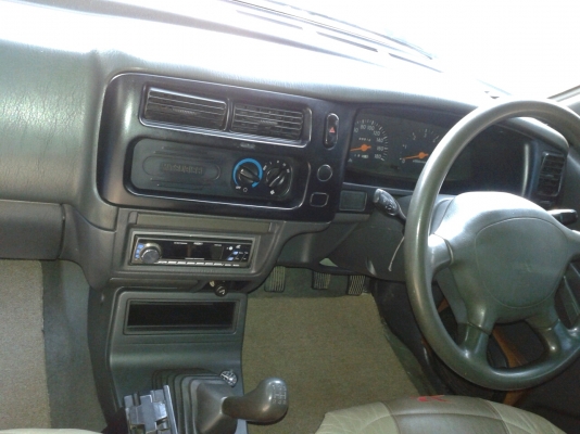 Mitsubishi Strada mekacab Mitsubishi Strada mekacab