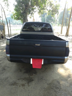 Mitsubishi Strada mekacab Mitsubishi Strada mekacab