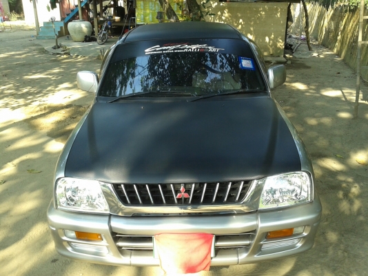 Mitsubishi Strada mekacab Mitsubishi Strada mekacab