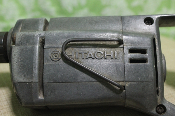 สว่านขนาด 3 หุน ยี่ห้อ hitachi โคลงสร้างอลูมเนียมทั้งตัว ทนๆพร้อมใช้งานครับ สว่านขนาด 3 หุน ยี่ห้อ hitachi โคลงสร้างอลูมเนียมทั้งตัว ทนๆพร้อมใช้งานครับ