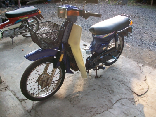 ขายรถเก่าน่าเก็บ  หรือ เอาไปจ่ายตลาด  ขับไปทำงานก็ใด้ครับ