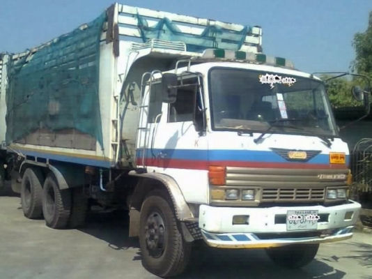 HINO F17 - 185 HP HO7C สิบล้อดั๊มพ์ 2 เพลา มีระบบลากพ่วงมาให้ครบพร้อมใช้งาน กระบะดั๊มพ์คอกสูงเกษตร 12 ตันสภาพสวย เครื่องแน่นดีเดิมๆไม่มีเยิ้ม ภายในเก๋งคอนโซลครบ แอร์เย็น พวงมาลัยเพาเวอร์ เบรคทริ๊ปฟี้ ช่วงล่างคัชซีไม่บวมไม่แตก ยางสภาพดี 10 เส้นพร้อมบร