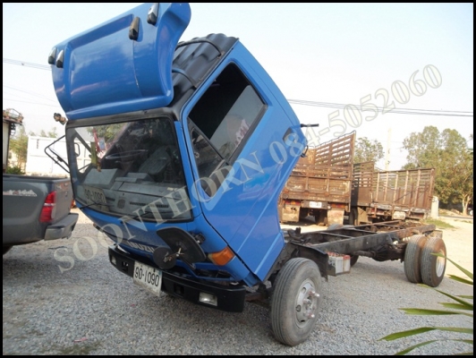 ขายด่วน รถบรรทุก 6 ล้อ ISUZU NPR 115 แรง รถห้างแท้ หัวคัซซี  สภาพเดิมๆ พร้อมใช้งาน ราคาสุดคุ้ม