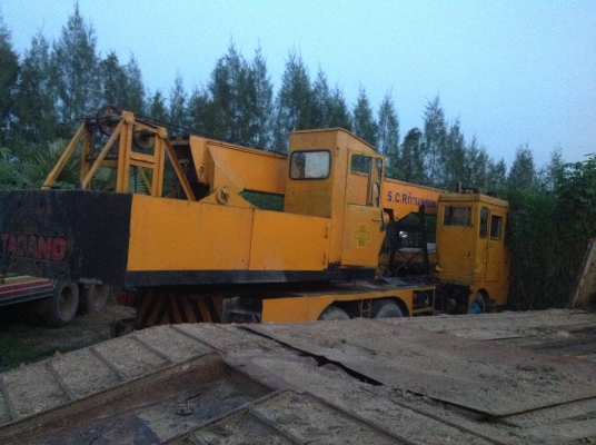 รถเครน เอวดี เครื่องดี ปั๊ม 3 ตอน ขับนิ่มสบาย