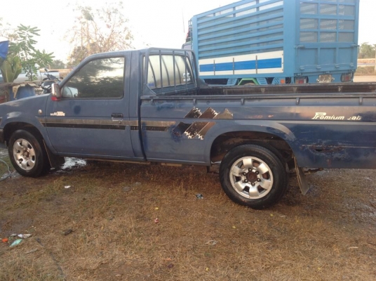 นิสสันบิ๊เอ็มหัวเดี่ยวปี92สภาพเดิมคัสซีสวยเครื่องดี นิสสันบิ๊เอ็มหัวเดี่ยวปี92สภาพเดิมคัสซีสวยเครื่องดี