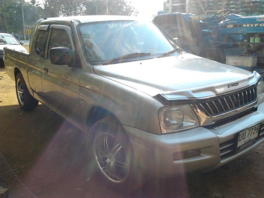 MITSUBISHI L200-STRADA MEGACAB GL 2.5 MT ปี 2003 รถบ้านสีบางเดิมทั้งคัน ช่วงล่างล้อแม็กอย่างสวย ภายในสวยครบพร้อม CD MP3 แอร์เย็น พวงมาลัยเพาเวอร์ กระบะปูพื้นยางลายเนอร์ ช่วงล่างแน่นดี ยางสภาพดี 4 เส้นพร้อมใช้งาน ทะเบียนภาษีครบเต็มพร้อมโอน ราคาต