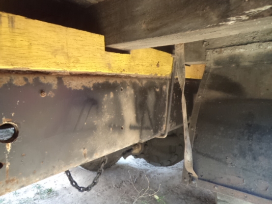 ขายรถมิตซู10ล้อ สภาพดีพร้อมใช้งานคับ