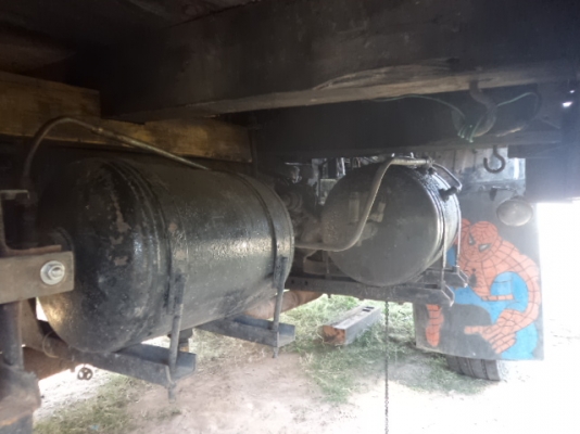 ขายรถมิตซู10ล้อ สภาพดีพร้อมใช้งานคับ