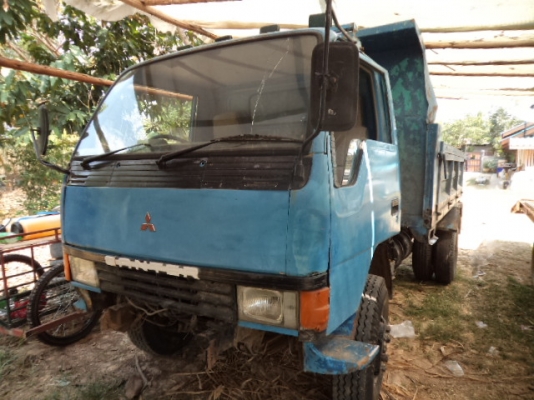 ขายรถมิตซู6ล้อดั้ม เครื่อง165แรง พวงมาลัยเพาเวอร์