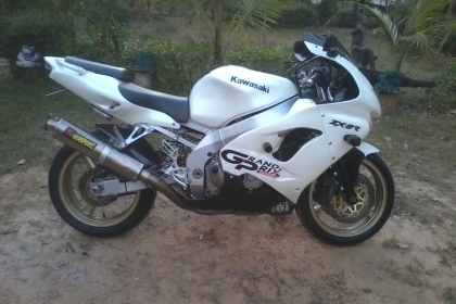 ขายZX 900 ปี 1998-1999 ทะเบียนแท้ โอนได้เลย ราคา ถูกๆ ขายZX 900 ปี 1998-1999 ทะเบียนแท้ โอนได้เลย ราคา ถูกๆ