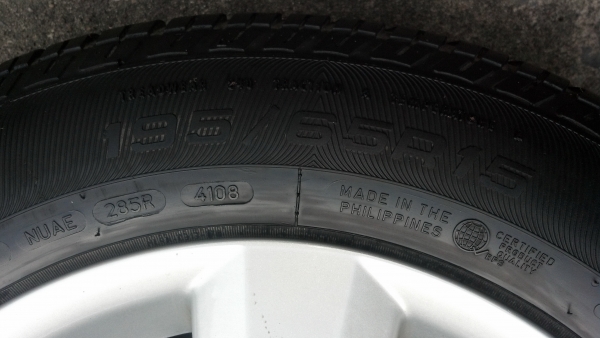 แม็กมาสด้า 3 ขอบ15 พร้อมยาง สภาพดี 195 65 15