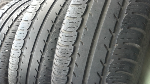 แม็กมาสด้า 3 ขอบ15 พร้อมยาง สภาพดี 195 65 15