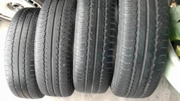 แม็กมาสด้า 3 ขอบ15 พร้อมยาง สภาพดี 195 65 15