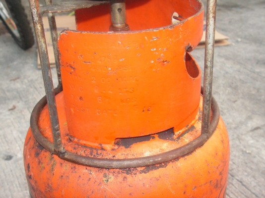 ถังแก็สปิคนิค(พี่อุทิศอยู่เพชรบูรณ์รับไปดูเเลต่อเเล้วครับ)